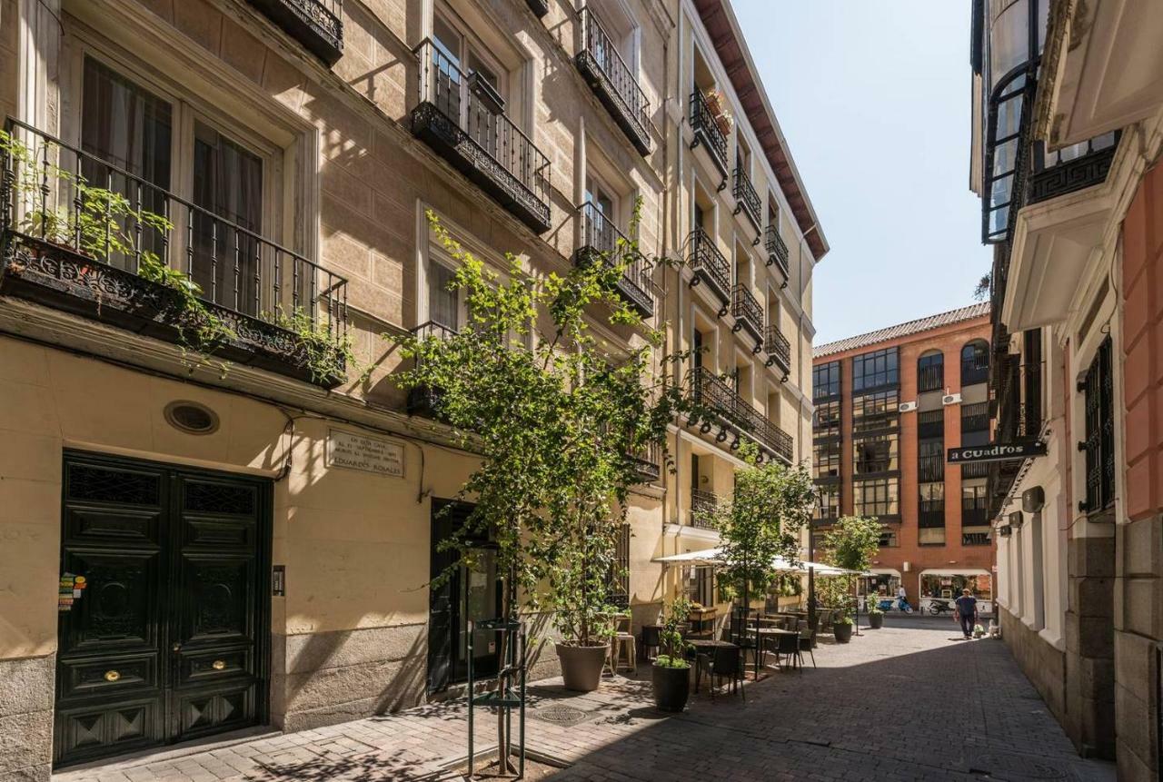 Explore Madrid From A Warm Apartment With Patio At A Newly Refurbished Manorial Building Экстерьер фото